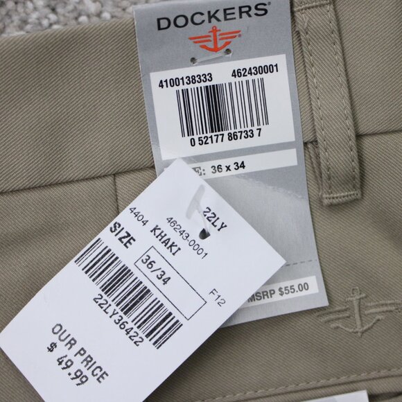 Dockers D4 Pants NWT Mens 36x34 Beige Relaxed Fit Mobile Pocket Khaki Flat Front - Picture 9 of 15